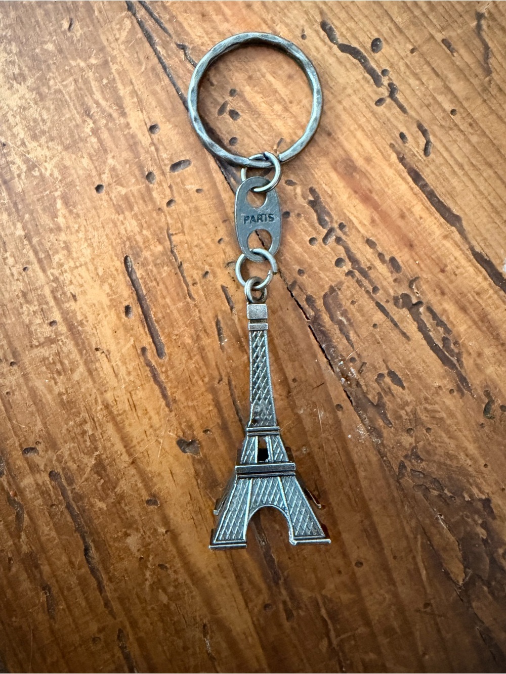 Eiffel Tower Keychain - Silver Tone